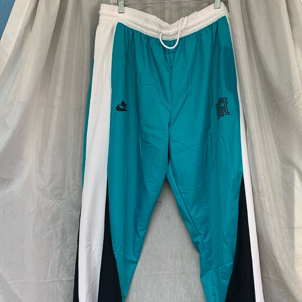 Nike men’s jogger pants